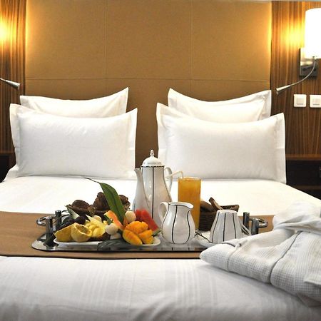 Nomad Suites Residence Либревиль Экстерьер фото
