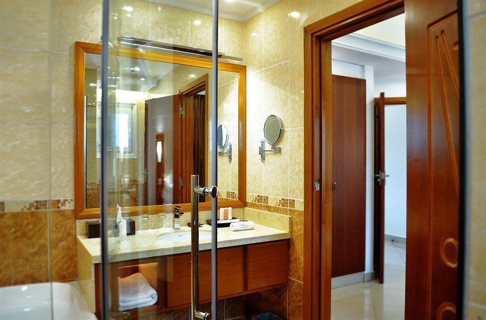 Nomad Suites Residence Либревиль Экстерьер фото