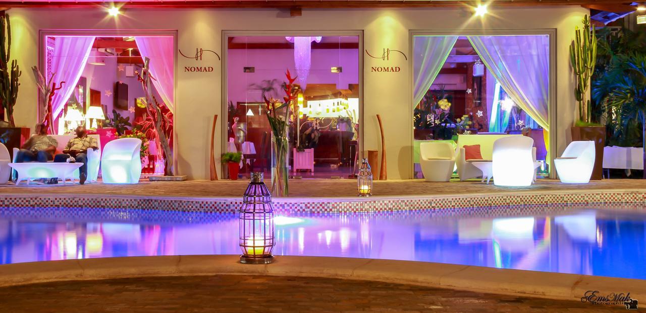 Nomad Suites Residence Либревиль Экстерьер фото