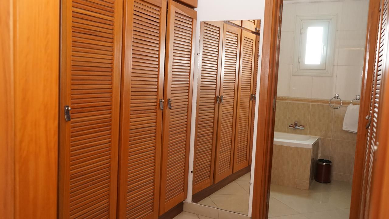 Nomad Suites Residence Либревиль Экстерьер фото